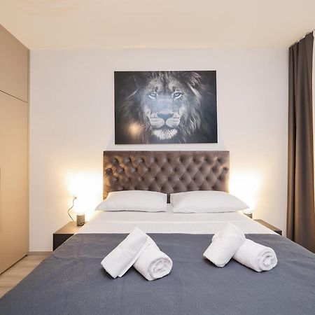 Classy Apartments In City Centar Zadar Exterior photo