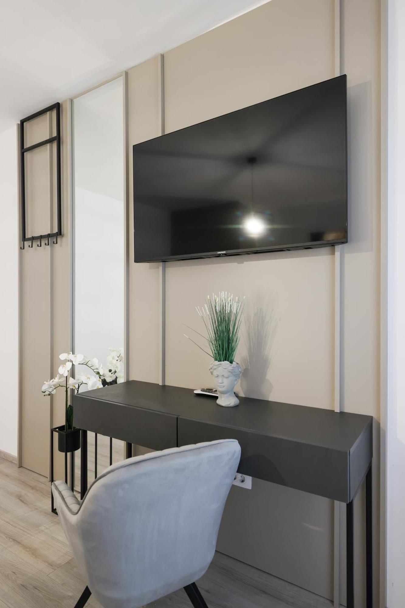Classy Apartments In City Centar Zadar Exterior photo
