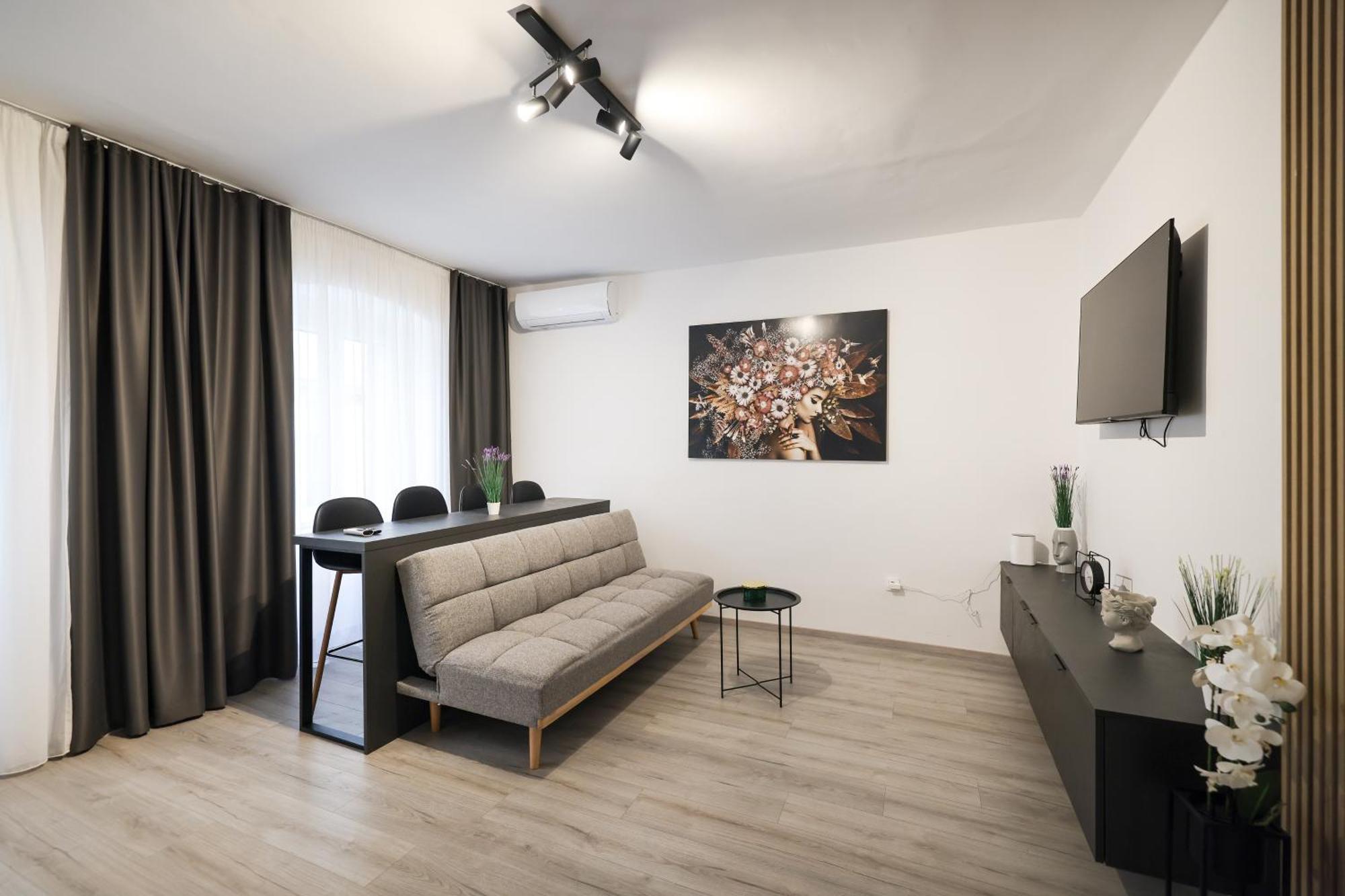 Classy Apartments In City Centar Zadar Exterior photo
